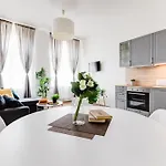 דירה Lovely 2bds In The Center - Stp7 פראג